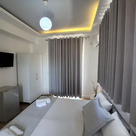 Myrtai - Center Отель